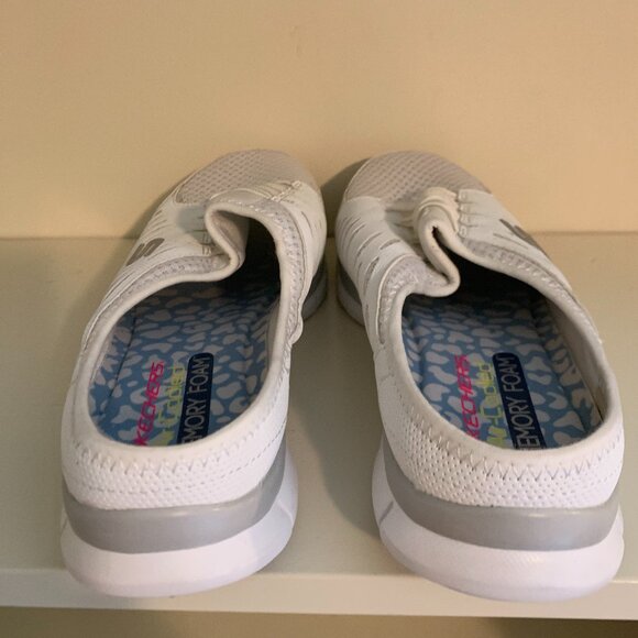 Like-New Sketchers White Memory Foam Slides - Size 11 - Picture 7 of 8